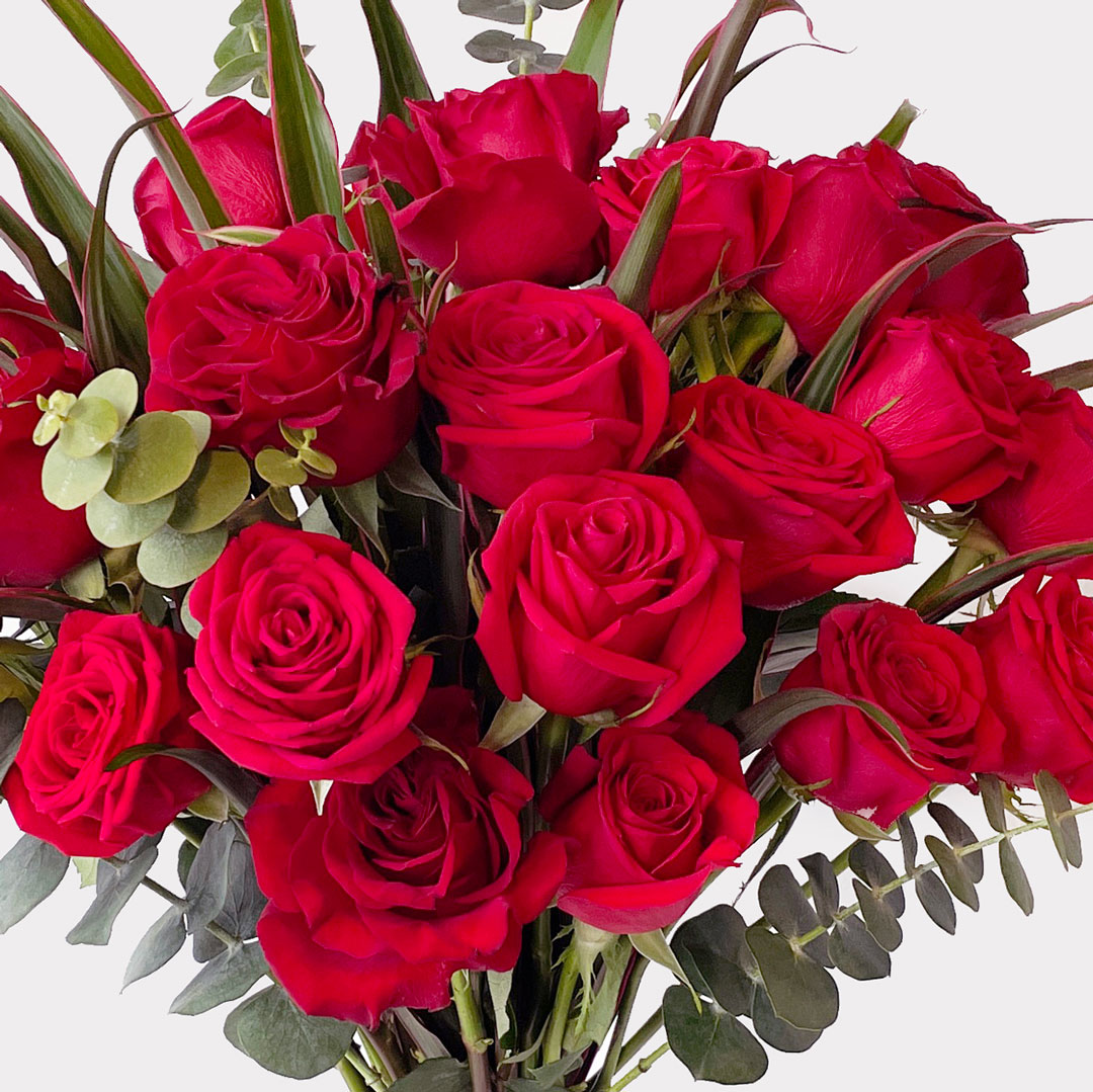 Je Taime Roses Valentine's Day Bouquet