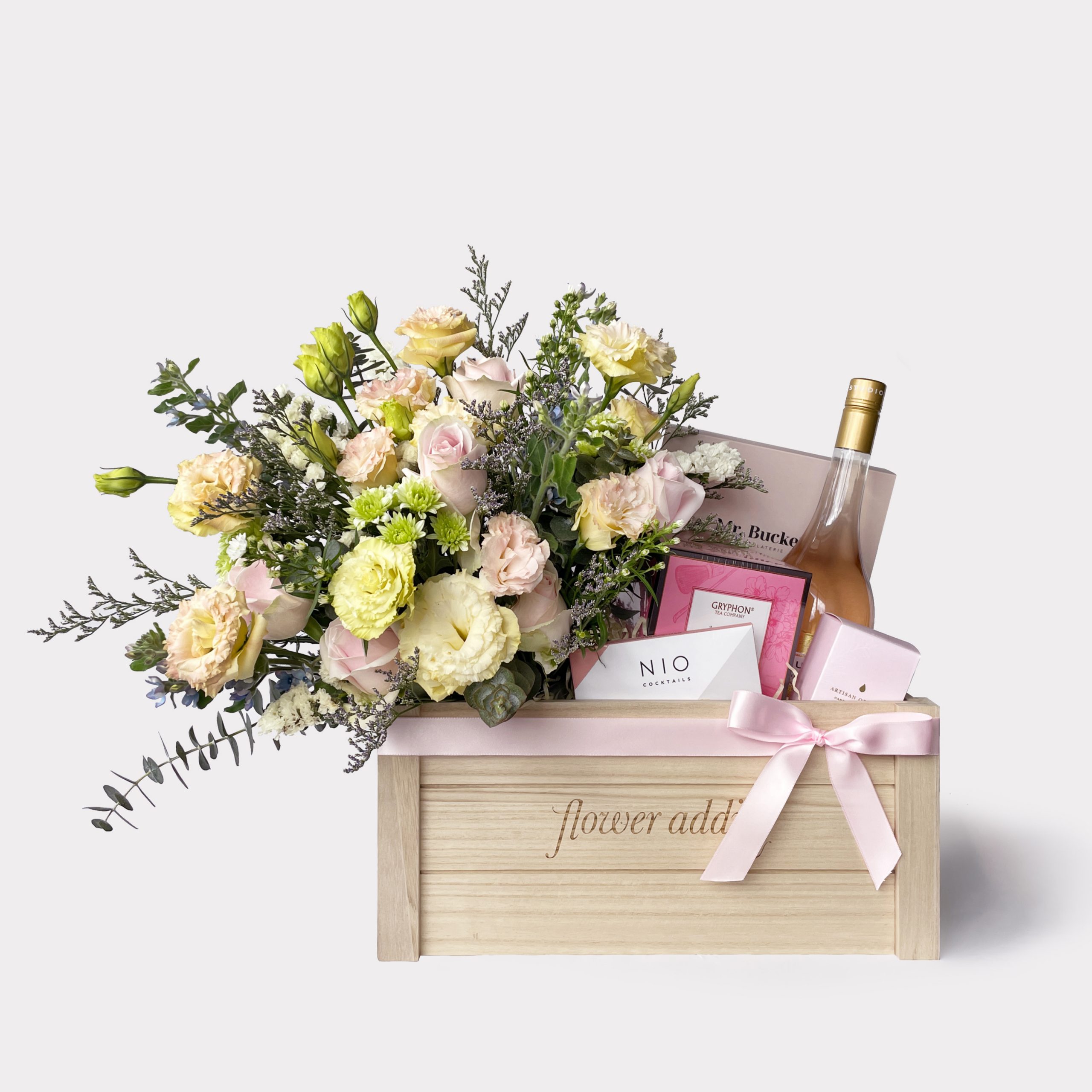 Mother's Day Mum In A Million Hamper in Medium